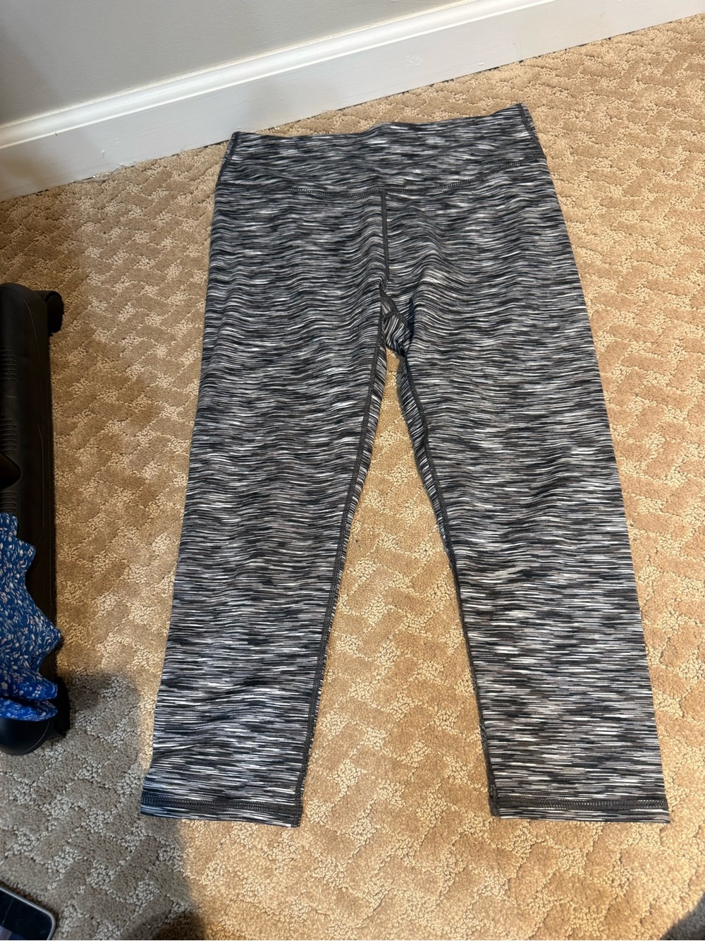 Women’s Heathered Gray Active Leggings